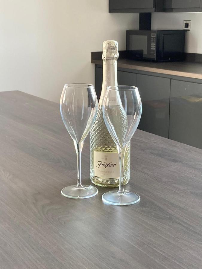 Spacious Newly Built Apartment Rhos On Sea, Colwyn Bay エクステリア 写真