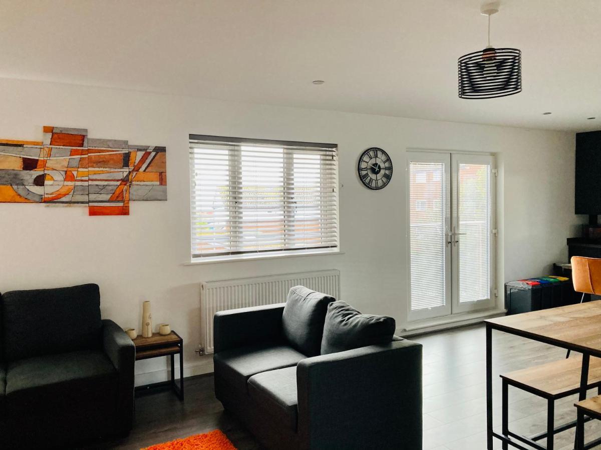 Spacious Newly Built Apartment Rhos On Sea, Colwyn Bay エクステリア 写真